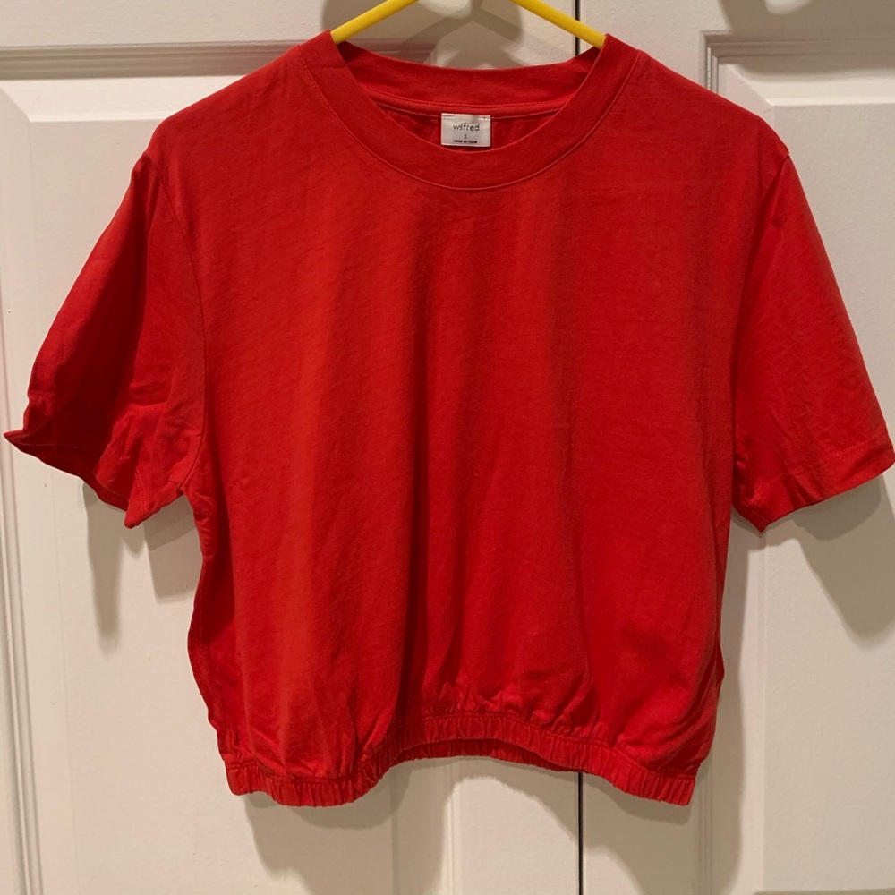 SOLD- Aritzia wilfred Piaf tshirt